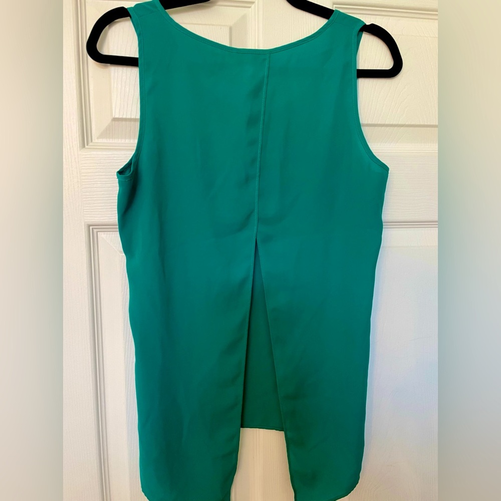 Express Women’s Medium Green Split Back Open Tank Top